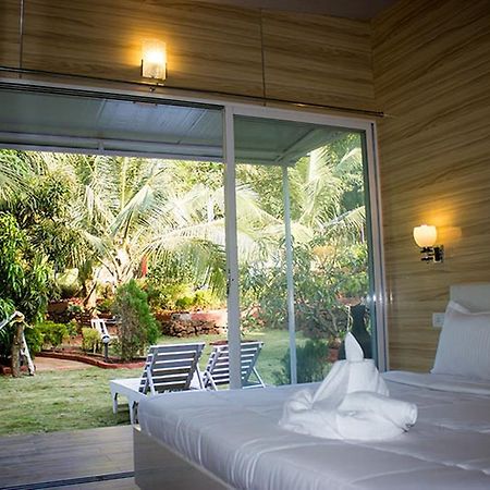 Curlies Zulu Land Hostel อันจูนา ภายนอก รูปภาพ