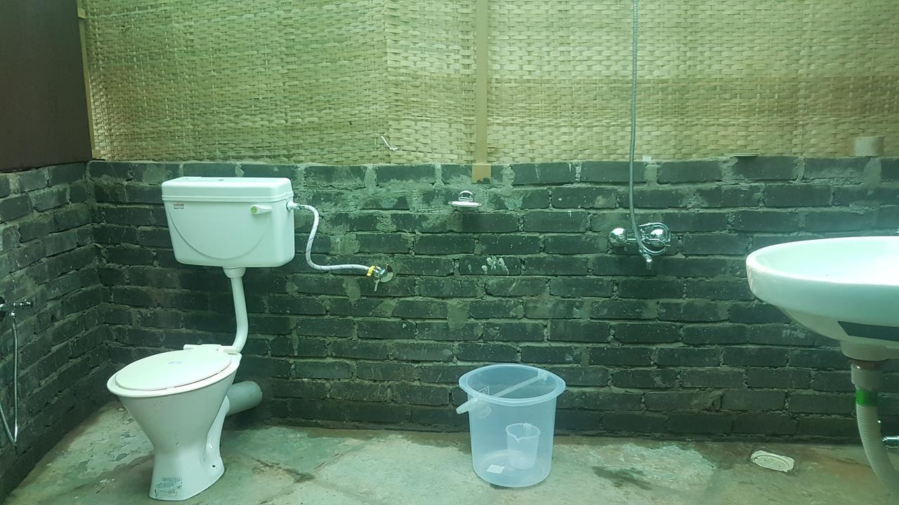 Curlies Zulu Land Hostel อันจูนา ภายนอก รูปภาพ