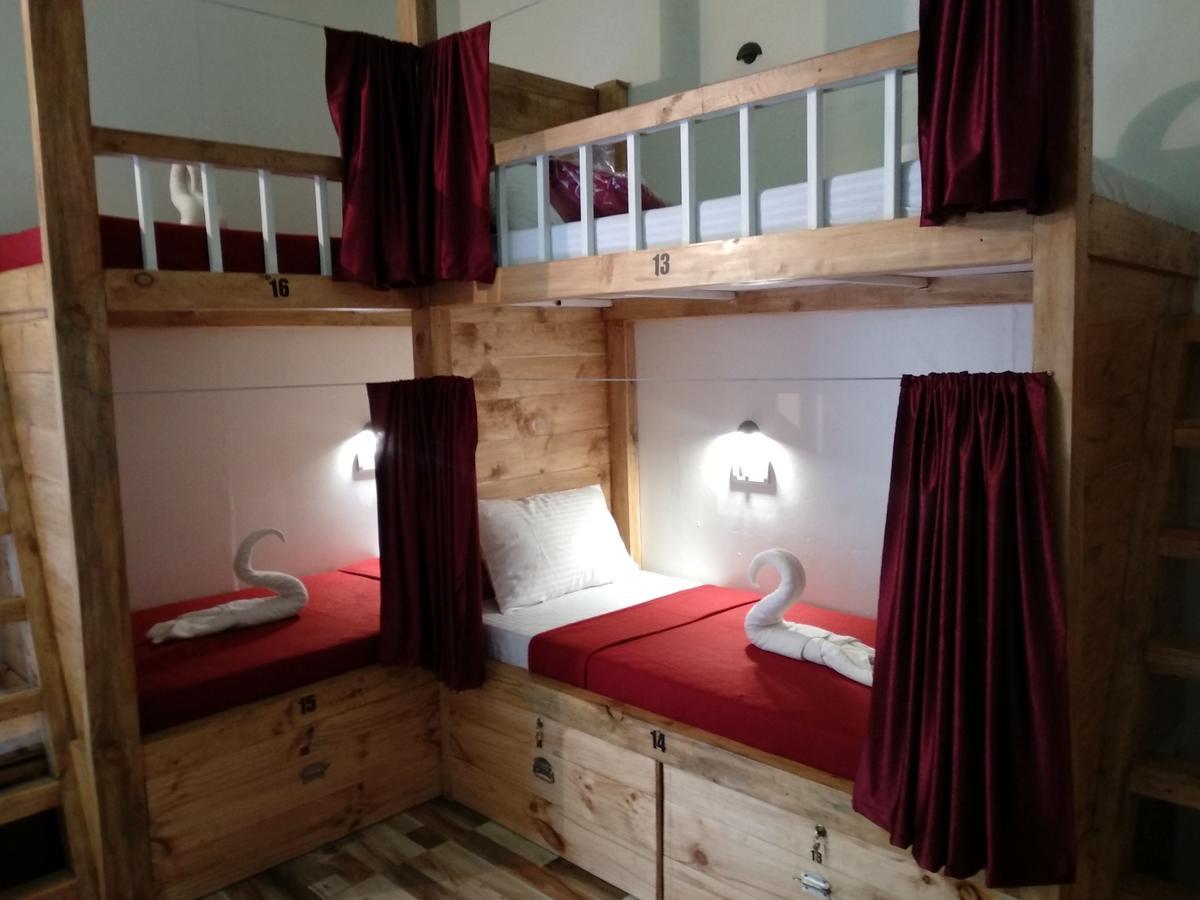 Curlies Zulu Land Hostel อันจูนา ภายนอก รูปภาพ