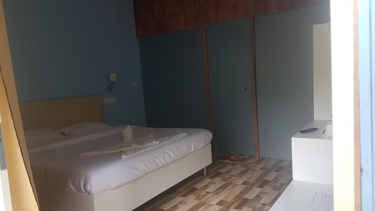 Curlies Zulu Land Hostel อันจูนา ภายนอก รูปภาพ