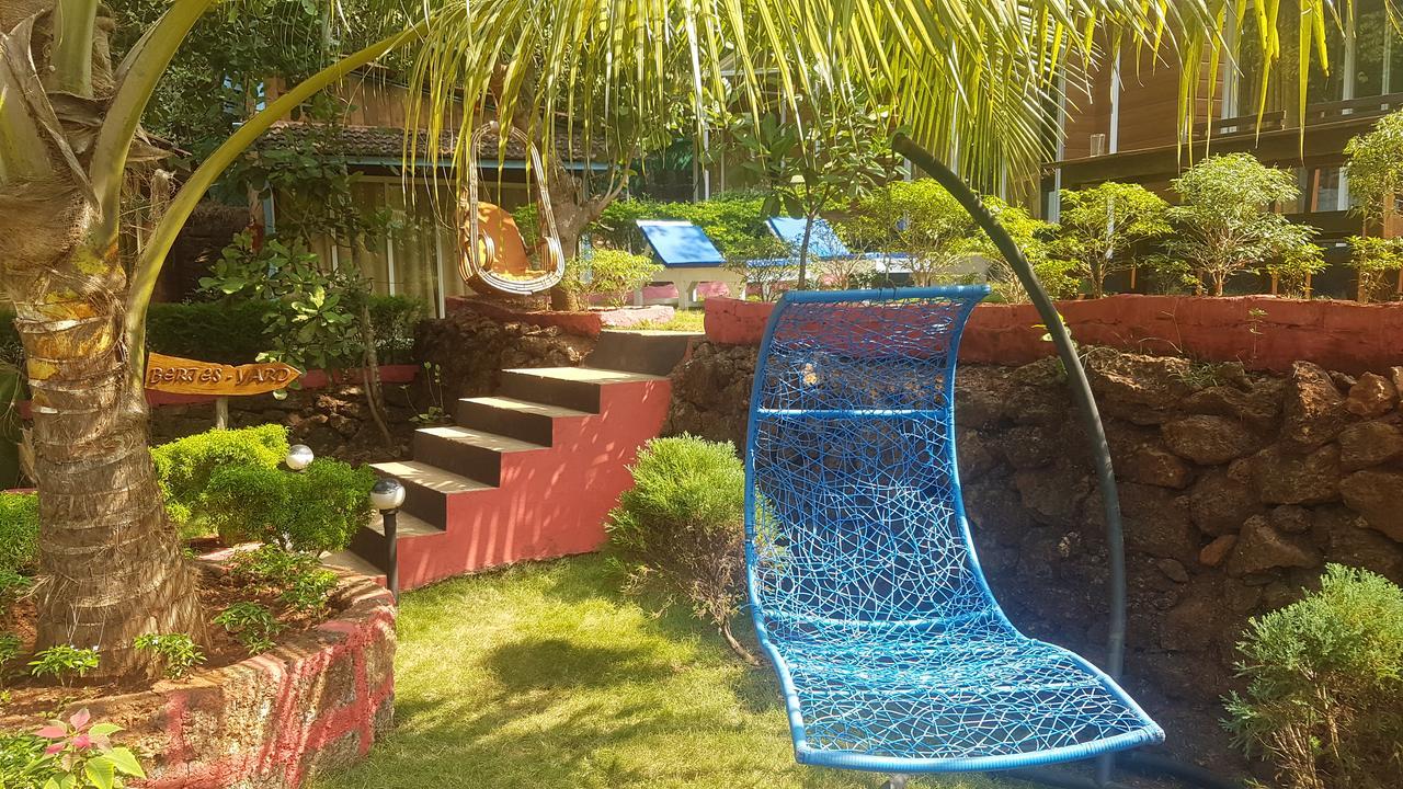 Curlies Zulu Land Hostel อันจูนา ภายนอก รูปภาพ